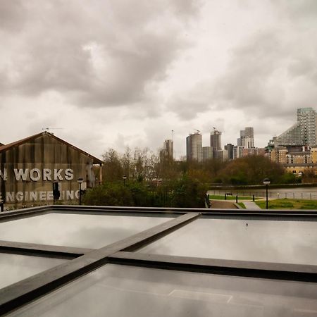 Loft Style Apartment Near O2, Abba Voyage, Excel London Bagian luar foto