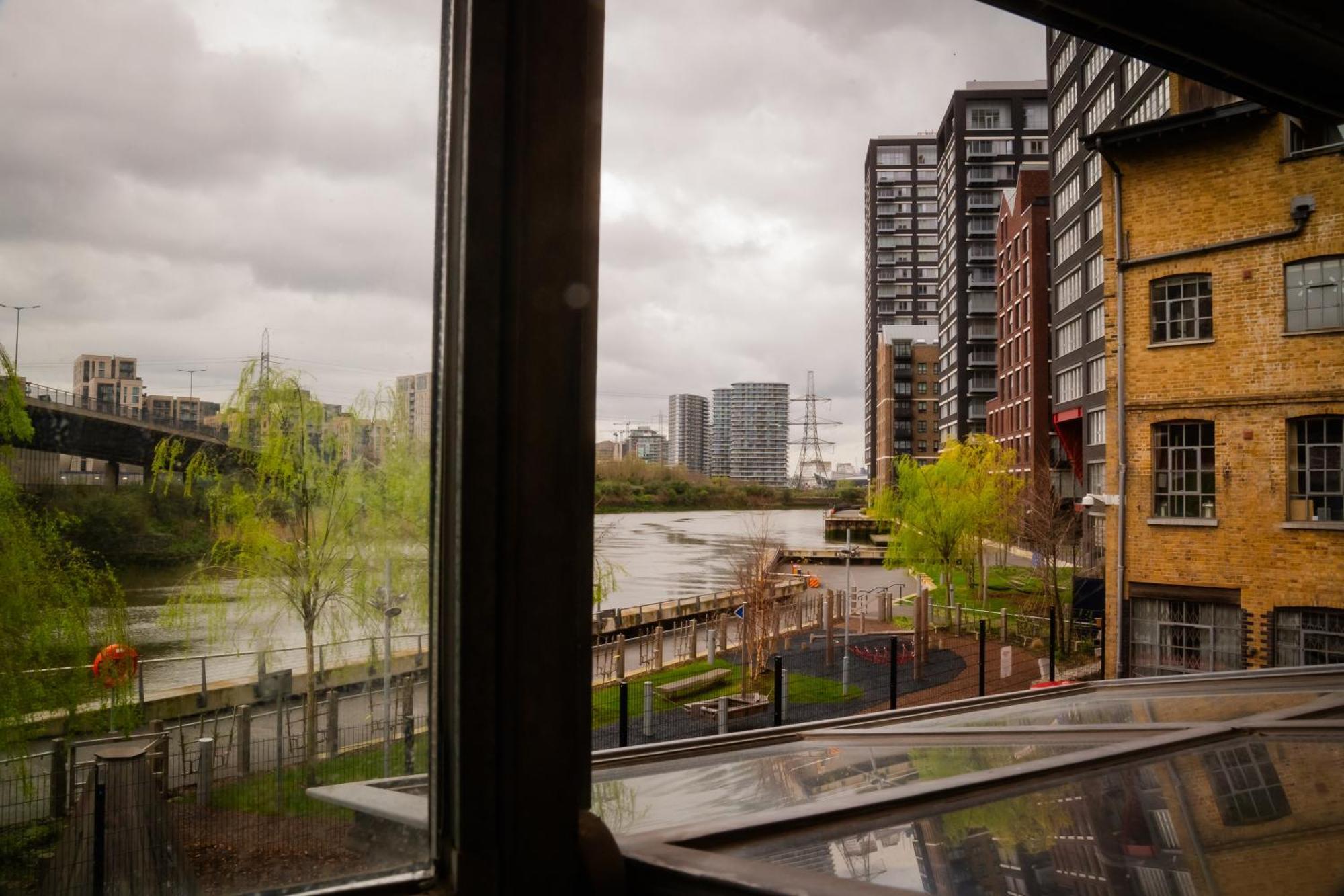 Loft Style Apartment Near O2, Abba Voyage, Excel London Bagian luar foto